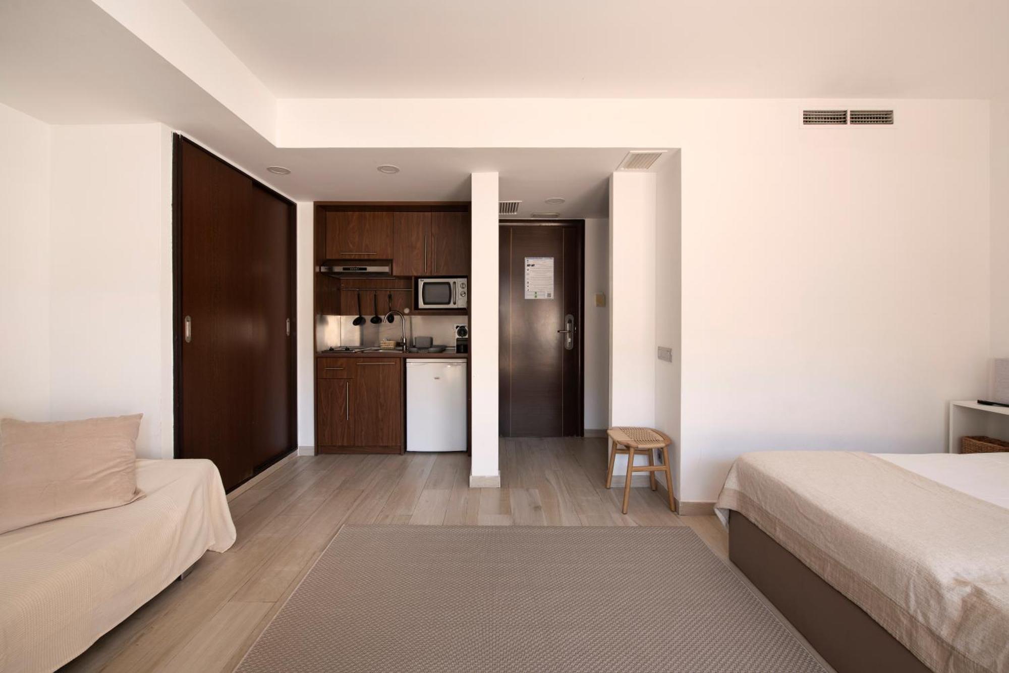 Aparthotel Centric Castelldefels Exterior foto