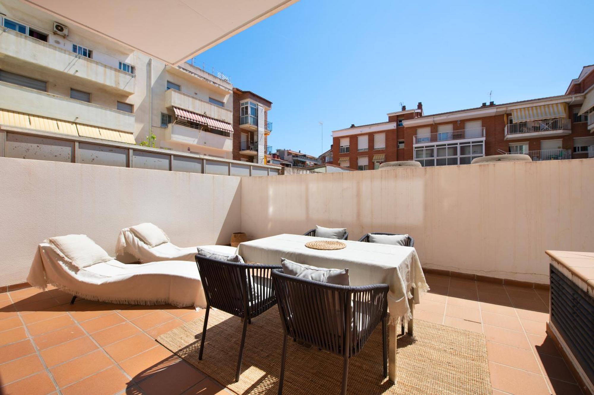 Aparthotel Centric Castelldefels Exterior foto