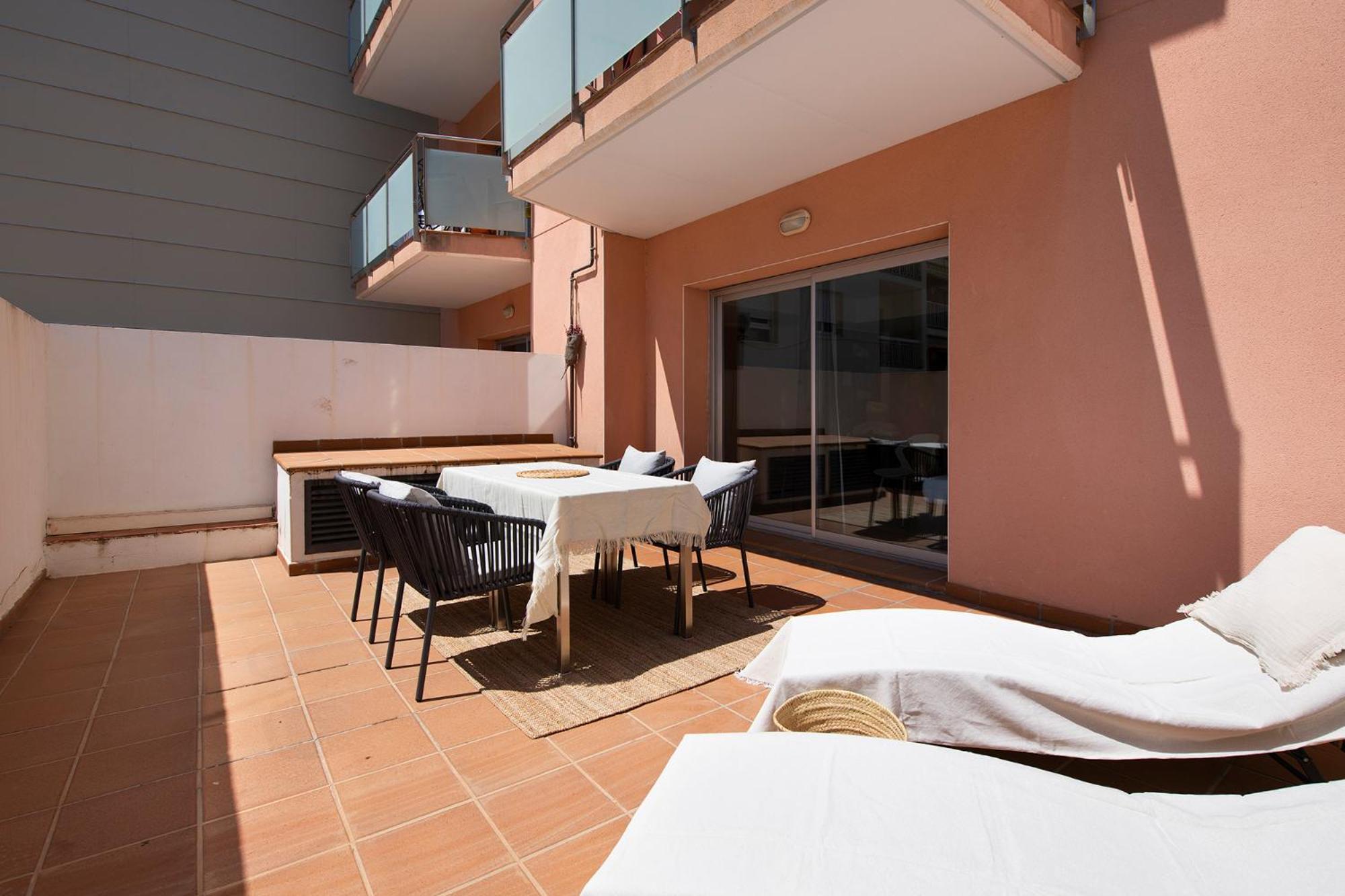 Aparthotel Centric Castelldefels Exterior foto